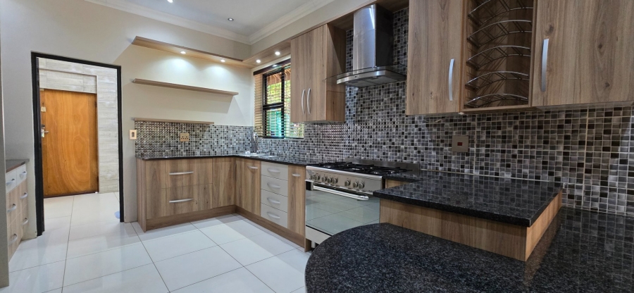 5 Bedroom Property for Sale in Stilfontein Ext 4 North West